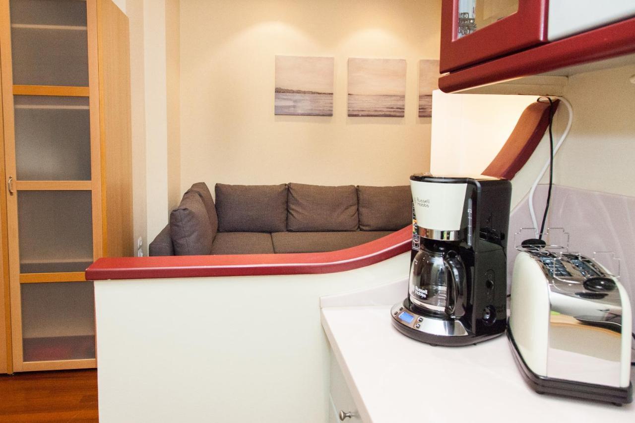 Ferienwohnung Centrally Located Studio In Athens! Exterior foto